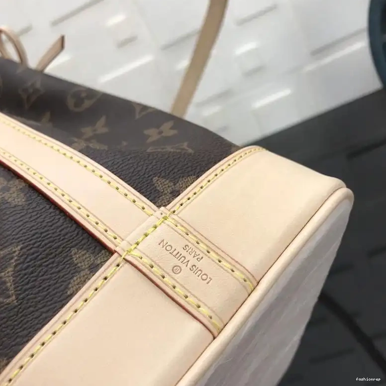 Fashionrep LV Bags 19B570335 0625